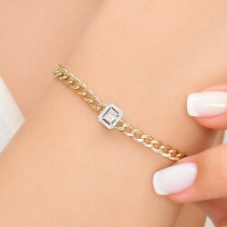 0.15 ct Diamond Baguette and Chain Bracelet / 1117453 - Londia Jewellery