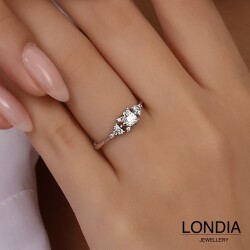  0.40 Karat Natürlicher Diamant Verlobungsring / F Seltenes Weiß / GIA Zertifiziert / 1121422 - Londia Jewellery