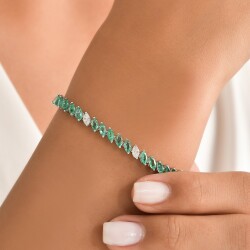 5.70 ct Marquise Cut Emerald and 1.00 ct Marquise Cut Diamond Bracelet / 1116433 - Londia Jewellery