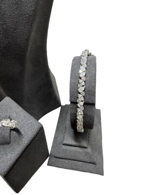 7.00 ct Londia Marquise and Pear Natural Diamond Wedding Set / DS1143858 - 3