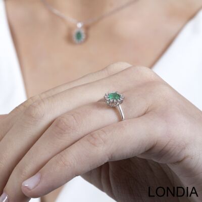 Oval Cut Emerald and Diamond Wedding Ring Set DS1124013 - 4